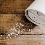 El talco para pies: cinco usos sorprendentes en el hogar que no conocías