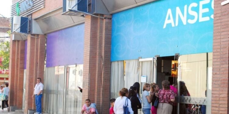 ANSES actualizará las prestaciones sociales por inflación en septiembre