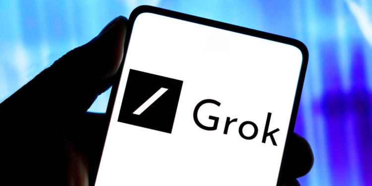 Musk utiliza inteligencia artificial para manipular y radicalizar usuarios