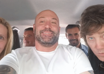 Escándalo por audios de exfuncionario que revelan coimas en el Gobierno