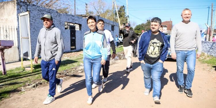 Mayra Mendoza y Tignanelli impulsan la campaña en Lanús y Brown