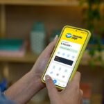 Mercado Pago permite comprar dólares oficiales con rápida acreditación