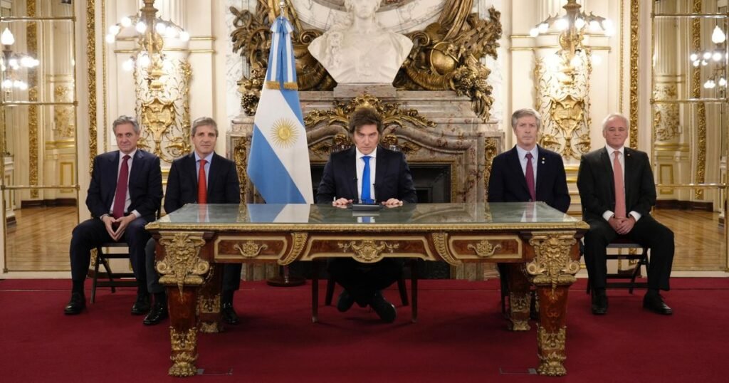 Milei advierte sobre riesgo fiscal y propone medidas contra el gasto público