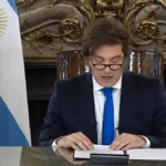 Milei veta aumento a jubilados y advierte sobre sanciones a legisladores
