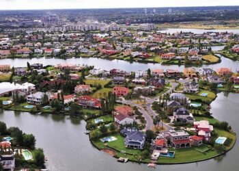 Allanamientos en Nordelta profundizan investigación por coimas en ANDIS