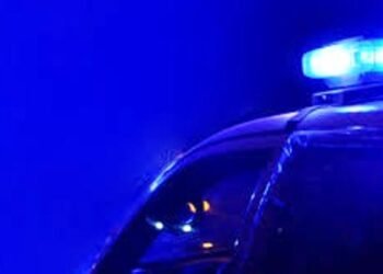 Hombre armado intenta robarle un arma a policía y es abatido en La Boca