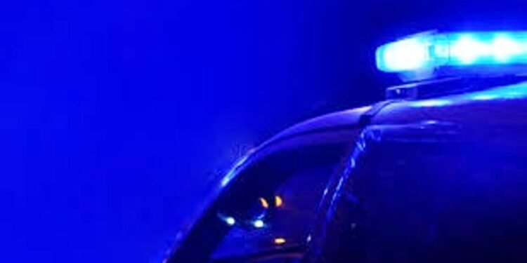 Hombre armado intenta robarle un arma a policía y es abatido en La Boca