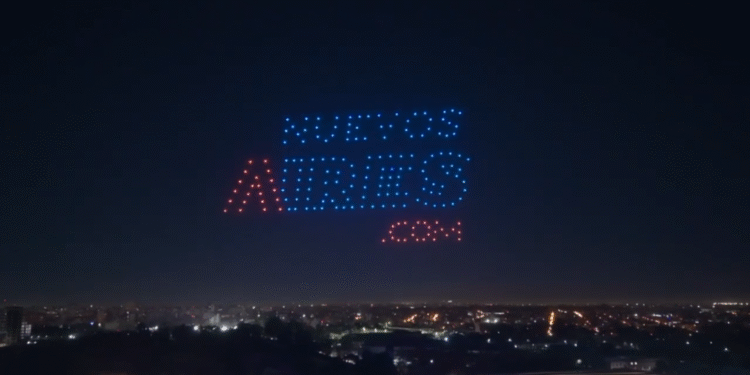 Nuevos Aires lanza su plataforma digital con un innovador show de drones