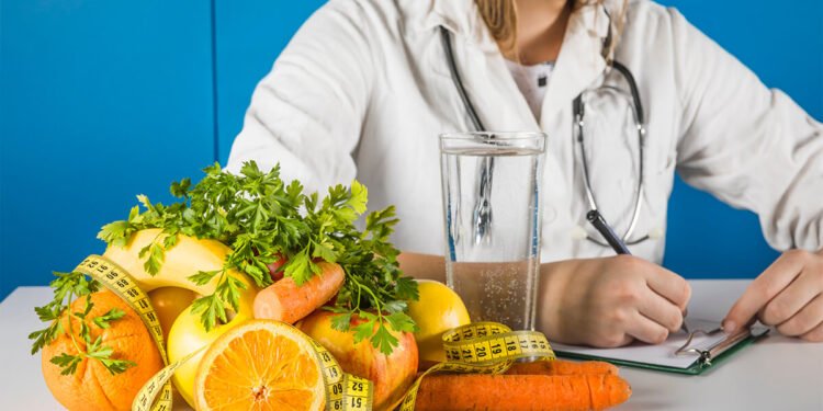 Nutricionistas destacan la importancia de una dieta equilibrada en salud