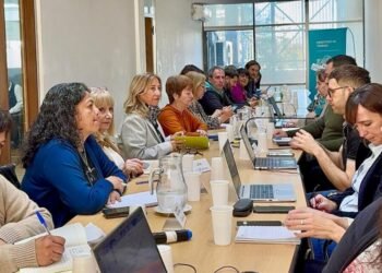 Gobierno bonaerense propone un aumento del 5% para docentes en dos tramos