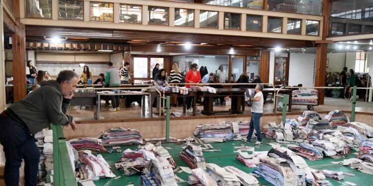 Fuerza Patria y La Libertad Avanza se enfrentan en elecciones cruciales