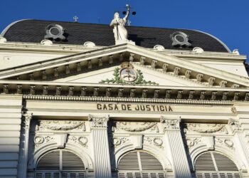 Sueldos docentes: Provincia de Buenos Aires anuncia aumento del 5%