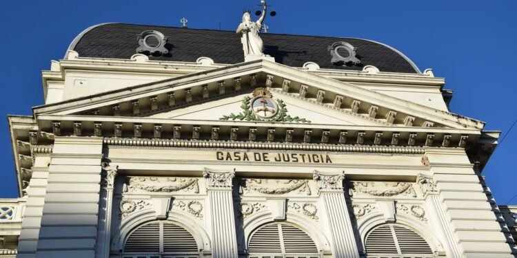 Sueldos docentes: Provincia de Buenos Aires anuncia aumento del 5%