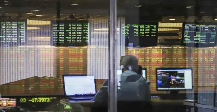 Los mercados argentinos caen y el riesgo país alcanza su nivel más alto desde octubre de 2024