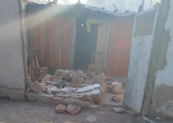 Mujer y niño en tragedia: colapso de muro causa muerte de una nena en Mendoza