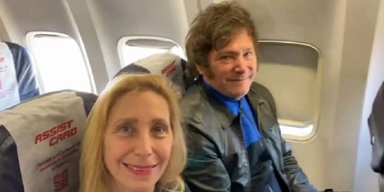 Milei cancela viaje a España tras derrota electoral de La Libertad Avanza