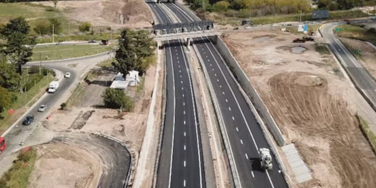 Luis Caputo anunciaba la apertura de ofertas para 741 km de rutas estratégicas