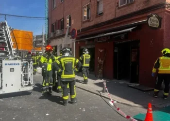 Explosión de gas en bar de Madrid deja 14 heridos, uno en estado grave, y moviliza emergencias