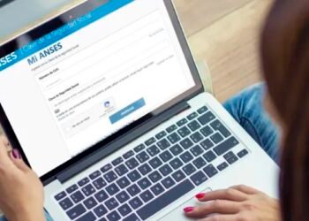 ¿Quiénes tienen derecho a jubilaciones y pensiones en el país?