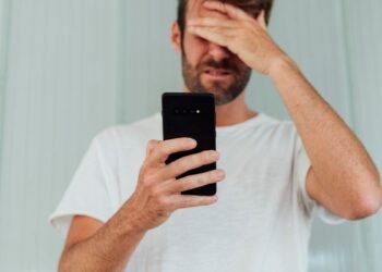 Cómo proteger la información financiera en el celular de robos