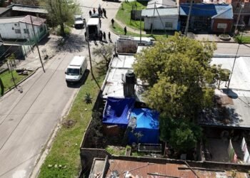 Buscan a narco implicado en triple femicidio en Villa Zavaleta y Florencio Varela