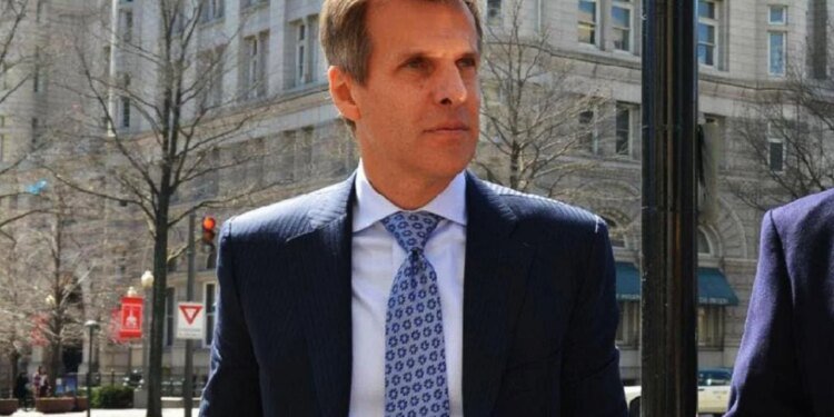 Milei enfrenta retos económicos tras la derrota en las elecciones bonaerenses