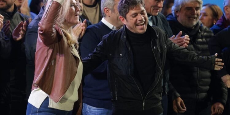 Kicillof celebra "victoria aplastante" en elecciones provinciales y convoca a la unidad peronista