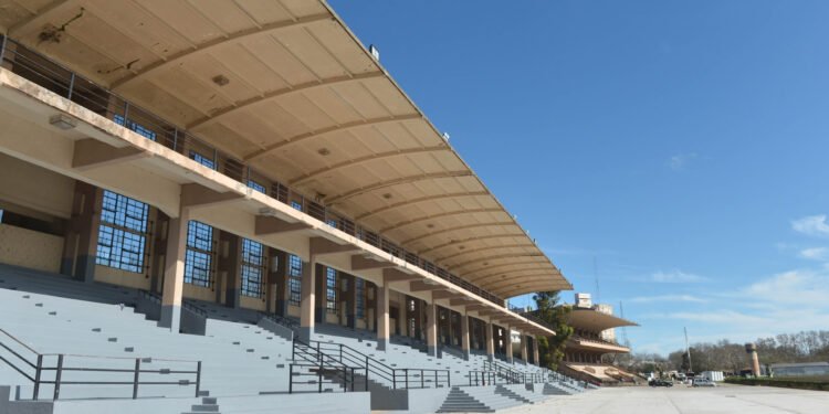 Mejoras y agenda cultural transforman el Hipódromo de La Plata