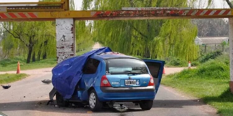 Tragedia en Olavarría: madre e hija fallecen tras chocar contra un limitador de altura