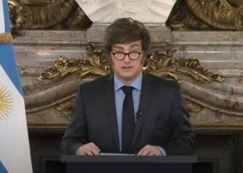 Milei negocia préstamo con EE. UU. para enfrentar vencimientos de deuda