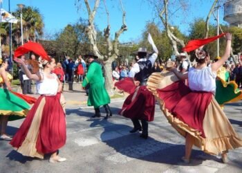La primavera en Buenos Aires despierta ferias y fiestas populares vibrantes