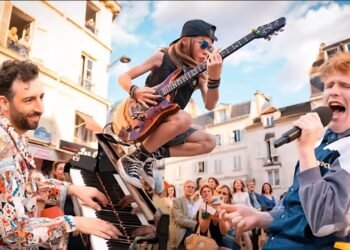 Un flashmob en París revive la magia de Bohemian Rhapsody en un homenaje único