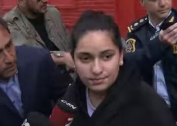 Detienen a sobrina de acusado por triple femicidio en Florencio Varela