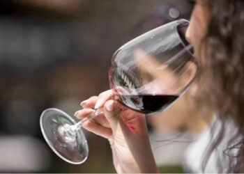 Prohíben la venta de alcohol en la provincia de Buenos Aires por elecciones