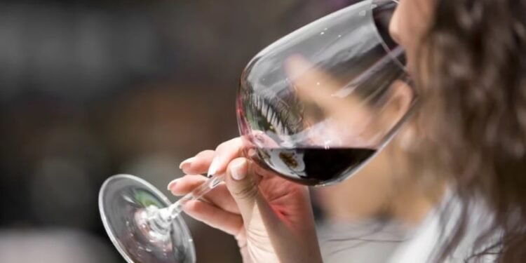 Prohíben la venta de alcohol en la provincia de Buenos Aires por elecciones