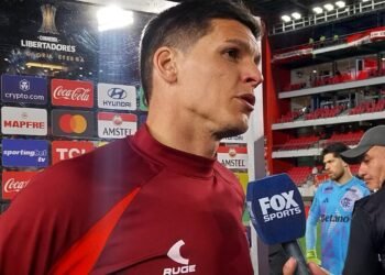 Guido Carrillo destaca en Estudiantes a pesar de la desilusión en penales