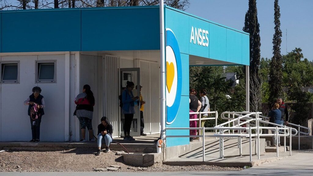 Quiénes cobran el 9 de septiembre según el calendario de ANSES