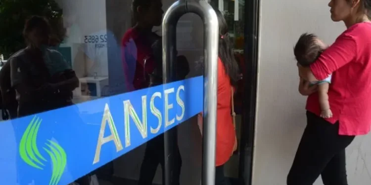 ANSES confirmó el aumento de la Asignación Universal por Hijo en octubre