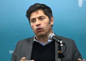 Kicillof urge a la Legislatura a aprobar refinanciación de deudas provinciales
