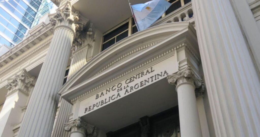 Banco Central reduce tasa de interés para estimular la economía nacional
