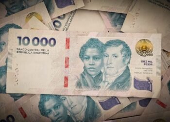 Bancos ofrecen tasas de hasta 49,50% para plazos fijos en septiembre