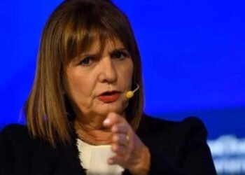 Bullrich atribuye triple crimen en Florencio Varela al narcotráfico