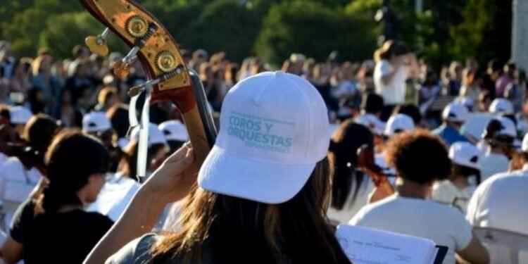 El Programa Coros y Orquestas Bonaerenses celebra 20 años de inclusión musical