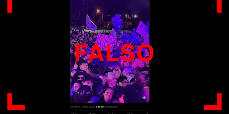 Milei cierra campaña en Moreno entre escándalos por la hermana y audios filtrados