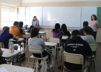 Día del Maestro: asueto en escuelas primarias, ¿qué pasa con secundarias?