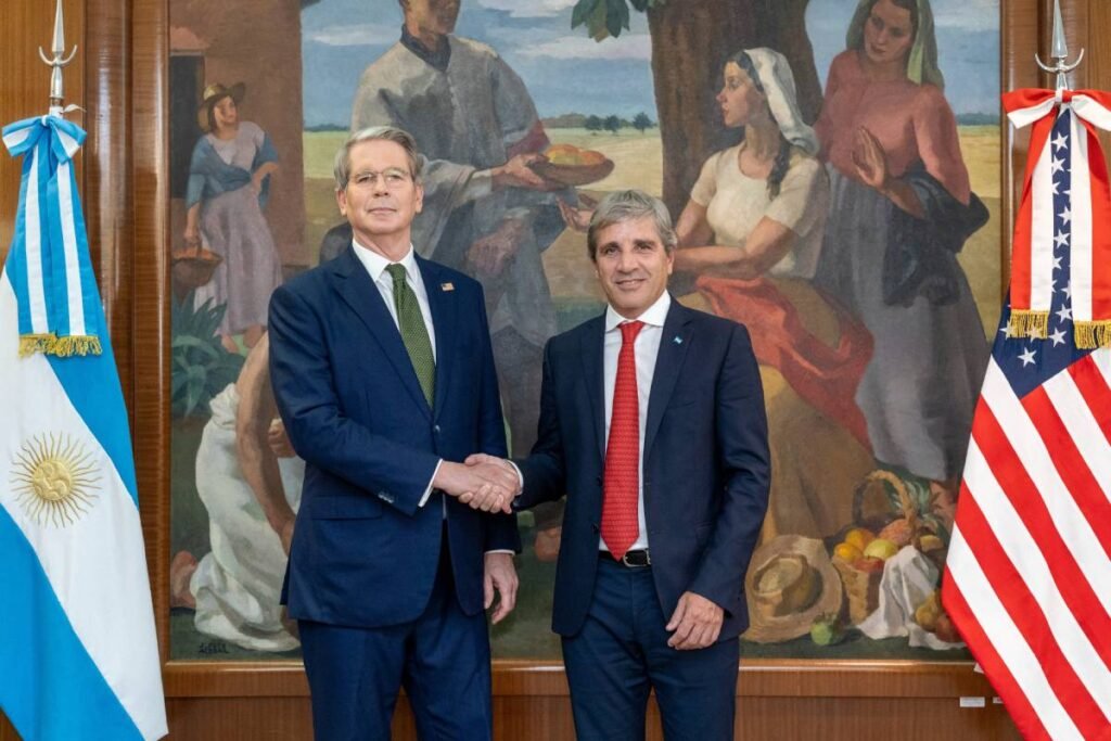 Estados Unidos respalda a Javier Milei en medio de la crisis económica