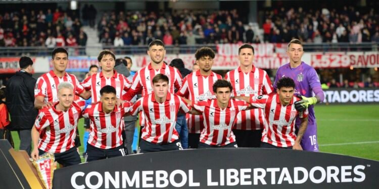 Estudiantes avanza en la Libertadores y recibe más de 7 millones de dólares