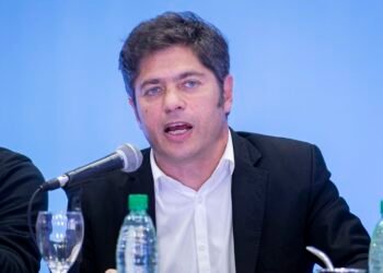 Kicillof reunió a Fuerza Patria en Ensenada para afinar campaña electoral