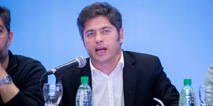 Kicillof reunió a Fuerza Patria en Ensenada para afinar campaña electoral