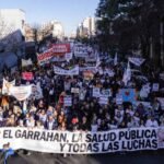Milei veta la ley de emergencia en pediatría y desata críticas en salud pública